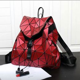 2023 nouvelle star avec le même sac à dos en forme de losange pour hommes et femmes à la mode givré décoloration ordinateur sac de voyage sac à dos géométrique