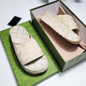 2023 Nuevo estilo Zapatillas Sandalia Sliders Macaron fondo grueso antideslizante fondo suave moda G zapatillas de casa mujeres usan chanclas de playa diseñador