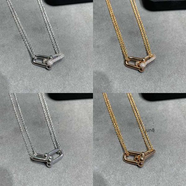 2023 Nouveau style Tiffanyliis Pendentif Colliers Seiko t Family Double Ring Collier avec boucle d'anneau et fer à cheval v Gold Pendant Light Luxe et simple Double La