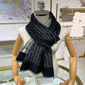 2023 NIEUWE TOP SCHAKKEN VROUWEN MAN Designer sjaalsjaalsjaals voor winterdames en heren met dubbele gezichten kasjmier kasjmier wraps kerstcadeau