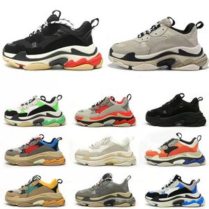 2023 Nieuwe Triple S Casual Shoes Designer Men Women Platform Sneakers Zwart Wit Beige Donkergrijs Oranje groen Kaki Rust Rust Rust Bred Silver Mens Trainers Jogging Walking Walking