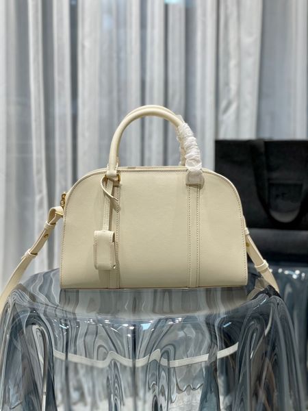 2023 nuevo bolso de mujer bolso de hombro de alta calidad bolso cruzado de piel de vaca con cordón desmontable dentro de gamuza con oveja se siente súper bien 655008