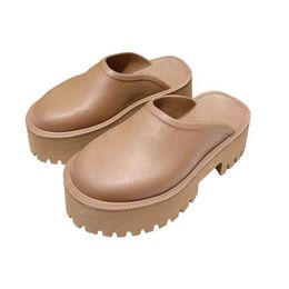 2023 nouvelles pantoufles pour femmes plate-forme pour femmes sandales perforées plate-forme de mode plage chaussures pour femmes activité de plein air sandales J230520