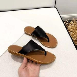 2023 Nieuwe damesster Herringband sandalen Nieuwe lederen luxe slippers Goede kwaliteit Designer Slippers Wit/zwart/zilver/lichtbruin/donkerbruin