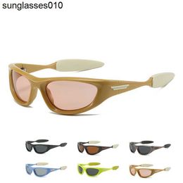 2023 Nuevas gafas de sol polarizadas Y2K Millennium Future Street Compre un par de gafas de sol y envíe dos