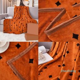 2023-nieuwste letter Designer Dekens Home Sofa Led Bladen Cover Flanel Warm Throw Deken Four Seasons 150 200cm
