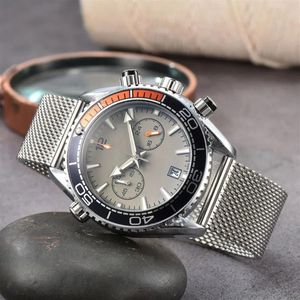 2023 Omeg Luxe quartz horloge voor heren De functies kunnen werken Mode Vrije tijd Vijf naalden Multifunctionele kalender Waterdicht St2607