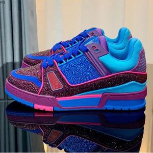 2023 Peacock paarse dikke mannen gevulkaniseerde schoenen rond teen glanzende klinknagel veter sneakers dames casual club trainers unisex schoenen mkjk rh100001