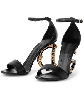 2023 Perfecte Merken Keira Vrouwen Sandaal Schoenen Vrouwen Gouden Barokke D-vormige Hakken Vergulde Carbon Gladiator Sandalias Party Trouwjurk