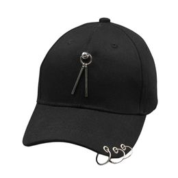 2024 Persoonlijkheid Iron Ring Chain Tide Young Girl Student Cap Street Young Men Baseball Cap Black and White