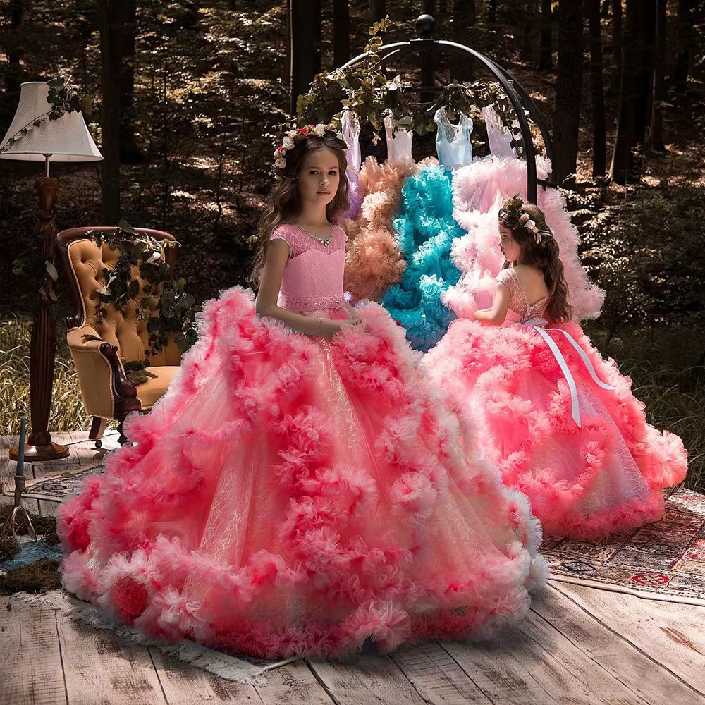 2023 Rosa-blaue Blumenmädchenkleider 3D-Blumen mit Kristallausschnitt Mädchen-Festzug-Kleid Vestido de Daminha Kleid für Kinder Maßgeschneiderte Rüschen mit abgestuftem Sweep-Zug zum Geburtstag