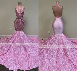 2023 Pink Long Prom Dresses Mermaid Black Girls Lentejuelas Sexy Backless Halter 3D Flores Mujeres africanas Fiesta de noche formal BC15100 J0224