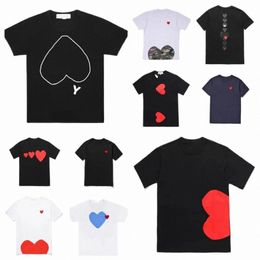 2023 Play Mens T-shirt Designer Red Comes Heart Femmes Garcs S Badge DES QUANLITY TS COTT CDG EMPRODERIE CORDE BG BG F3LG #