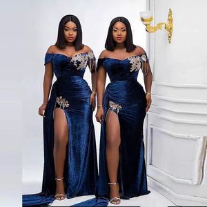 2023 Plusgrootte Velvet zeemeermin bruidsmeisje jurken Off schouder Royal Blue Side Split Silver Lace Crystal Backless Party Wedding Guestjurken Honor -jurk