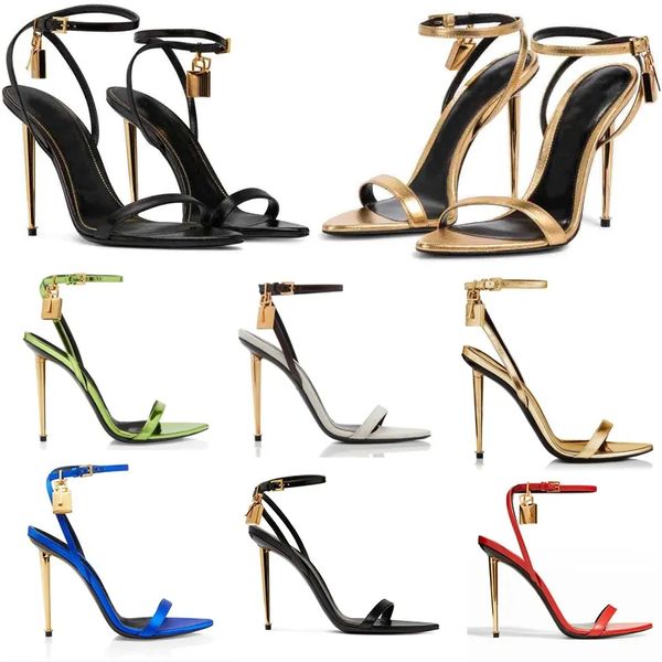 24SS Prefect Metal Padlock Key Lock Sandales Chaussures Cuir Femme Gladiator Sandalias Designer de luxe Chaussures à talons hauts boîte d'origine