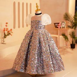 2023 Jolie robe de filles de fleurs brillantes o cou longue robe de bal blingbling 3D appliques florales filles robes de reconstitution historique belle robe d'anniversaire de fleurs faites à la main pour les tout-petits