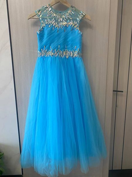 2023 Princesse Bleu Filles Pageant Robes Bijou Cou Tulle Argent Cristal Perles Cap Manches Enfants Fleur Filles Robe Robe De Bal D'anniversaire Robes Étage Longueur