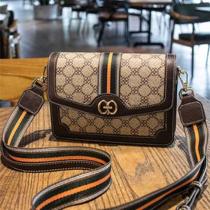 2023 Sacs à main Liquidation Outlet Vente en ligne s Classique Marque de vêtements pour femmes Élégant Bacchus Portable Messenger Dames Imprimer Femme Sac à bandoulière de luxe