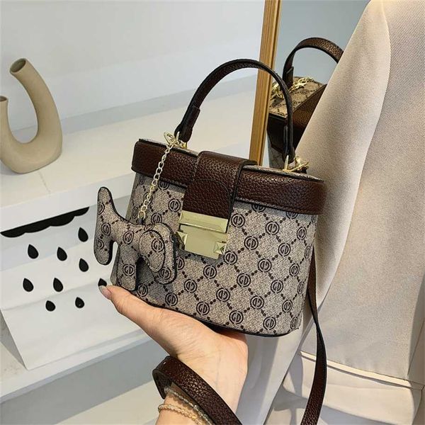 2023 Posses ￠ main Clearance Outlet Vente en ligne High Sense Femme Nouvelle imprimerie de mode cor￩enne Messenger Portable Small Volyle One ￩paule Tendance du sac pour femmes