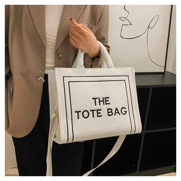 2023 Sacs à main Liquidation Outlet Vente en ligne Version coréenne pour femmes Tendance ins Mode Sacs à bandoulière pour femmes Thetotebags