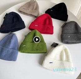 2024 QC Hoogwaardige paar Outdoor Sportstijl Designer Beanie Hat Dames Cap Fashion Autumn and Winter Winter Warm NK Letter Borduurwerk 8 Colors Casquette