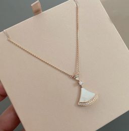 Collier pendentif à breloque de qualité 2023, avec diamant et perles de coquillage naturel, Malachite, avec tampon de boîte, PS3580 L