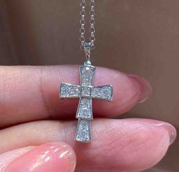 Collier pendentif croix à breloques en or V de qualité 2023, avec diamant plaqué en deux couleurs, avec boîte à timbres, PS4539A