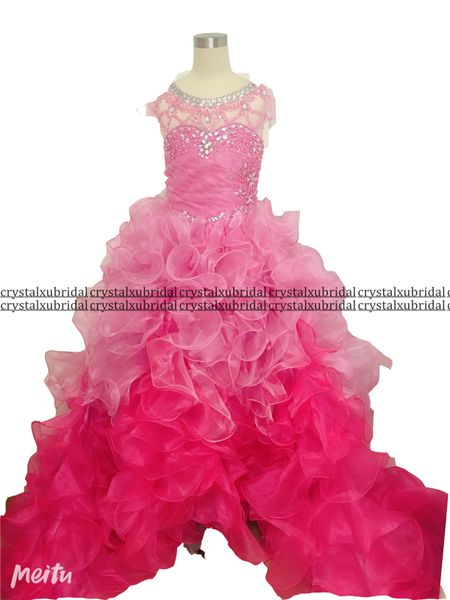 2023 Imagen real Hot Pink Flower Girls Vestidos para bodas Joya Cuello Gorro Mangas Cuentas de cristal Longitud del piso Volantes escalonados Arco Cumpleaños Niños Niña Vestidos de desfile