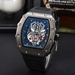 2023 Reloj Hombre Top R Luxe merk horloge Mode 3-pins quartz horloge Persoonlijkheid wijn tonvormig herenhorloge