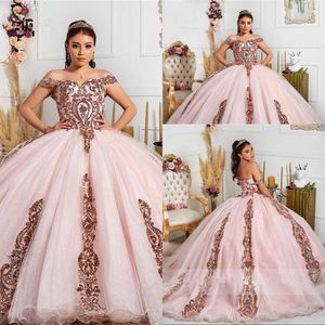 2023 Rose Or Paillettes Dentelle Quinceanera Robes Robe De Bal Puffy Hors Épaule Paillettes Blush Rose Doux 16 Fête Robe De Bal Robes De Soirée Plus Taille Corset Retour