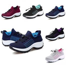 2023 Chaussures de course Fly Trickshshoes Jogging Designer Plateforme Sports Chaussures Casual Big Size Lace-Up Womens Outdoor Shoe Taille 36-40
