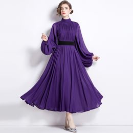 Casual jurken 2024 Spring Runway Lantern Sleeve Chiffon Maxi Dress Women Elegant Stand Purple Pleated Party Evening Vestidos Holiday RoBes