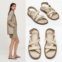 2023 Sandales Summer Eos Fashion MD Chaussures pour femmes en cuir une sangle romaine ouverte ouverte appartements de style décontracté Femmes 4498