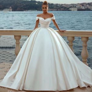 2023 Satin Wedding Dress Off Shoulder Pleats Bridal Gowns Custom Made Dubai Lace Up Saudi Arabic Vestido de novia