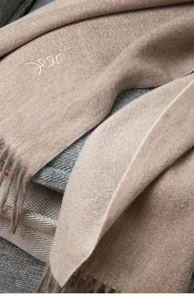 2023 écharpe designer écharpe d'hiver pour femmes hommes écharpe 100% cachemire châle brodé avec écharpe en laine de chaleur minimaliste bicolore avec boîte