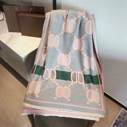 2023 Foulards Écharpe de créateur pour femmes Cachemire Classique Lettre Écharpe à franges pour hommes Femmes 100% Sac d'emballage Accessoires de mode de luxe 180x70cm