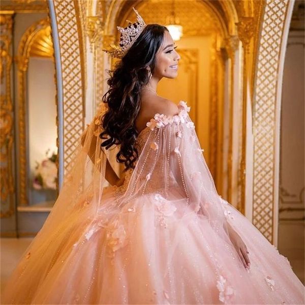 2023 Sexy Rose Bling Quinceanera Robes Robe De Bal Hors Épaule Dentelle Appliques Perles De Cristal Fleurs Douce 16 Robe De 15 Anos F220B