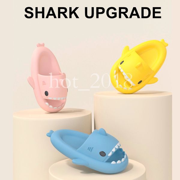 2023 pantoufles requin pantoufles diapositives été chaussures plage tongs plate-forme mignon intérieur salle de bain doux femmes hommes Eva femme mâle