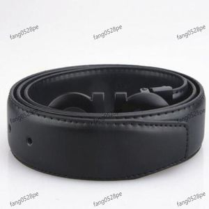 2023 Gladde lederen riem luxe riemen Designer voor mannen Big Buckle Male kuisheid Top Fashion Mens Whole245i