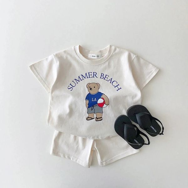 2023 Ensemble de vêtements pour bébé garçon sud-coréen vêtements d'été pour enfants dessin animé ours T-shirt + short ensemble deux pièces vêtements pour nouveau-né garçon et fille 240225