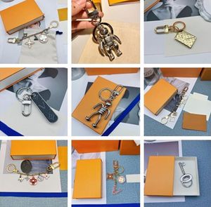 Porte-clés robot spatial pour hommes et femmes, pendentif de taille en métal, créatif à envoyer 1207043, 2023