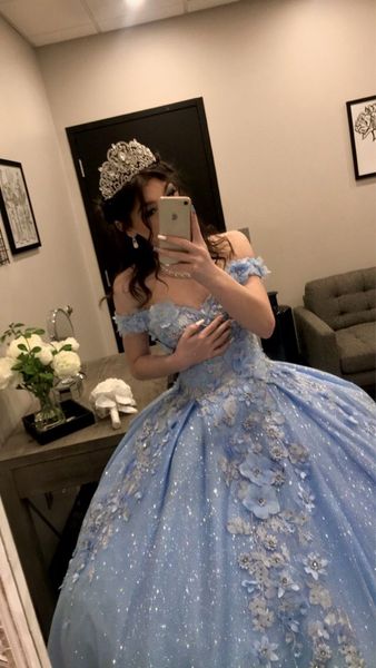 2023 robe de bal scintillante bleu clair robe de Quinceanera robes de bal de luxe élégantes 3D Floral appliques robe de soirée dentelle anniversaire robes de graduation