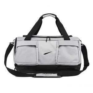 2023 Sport Outdoor Eén-schouderrugzak Messenger Bags Mode Ademend Duffel Trainingshandtas Reistas Letter Grote capaciteit Basketbal Fitness Air