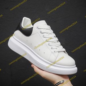 2023 printemps et automne petites chaussures blanches pour hommes chaussures de sport chaussures de sport pour hommes chaussures de mode pour hommes semelles épaisses augmenter les chaussures pour hommes