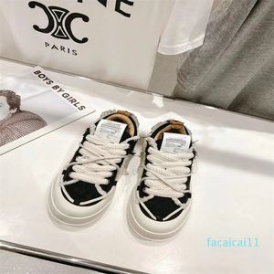 2023 printemps et été bas à lacets avion chaussures décontractées femmes baskets toile