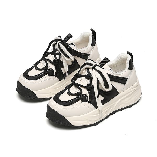 2023 Chaussures de course de printemps Explosive Panda Couleur Tendance Chaussures décontractées Chaussures pour femmes adultes plus minces Fried Street Hundreds Baskets pour femmes Taille 35-40