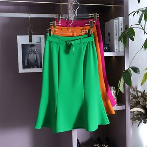 2023 Lente zomer elegante rok groen / roze pure kleuren riem paneelpaneel midden-kalf zeemeermin casual rokken N3F282702