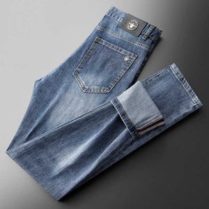 2023 printemps/été bleu clair jean hommes mode petite abeille matériel poche décoration Denim pantalon hommes