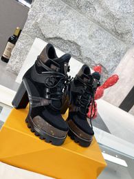 2023 Star Trail Enkellaars Luxe Dames Designer Chunky Heel Enkellaarzen Luxe Designers Lace Up Martin Bootss Damesmode Winterlaars