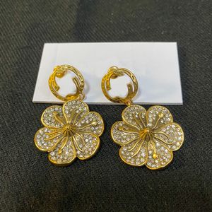 2023 Stud Diamond Flower Boucles d'oreilles Designer G Gold Sparkly Bijoux Boucles d'oreilles pour cadeaux de fiançailles